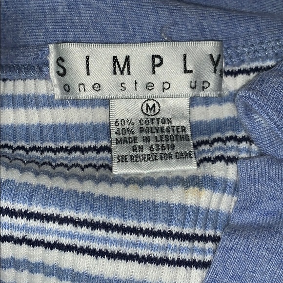 Vneck sleeveless shirt - Picture 3 of 4